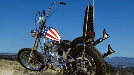 Moto de Peter Fonda dans Easy Rider / Photo Profils in History
