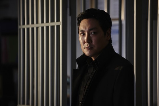 Jo Jin-woong dans Hard Day de Kim Seong-hun Jo Jin-woong dans Hard Day de Kim Seong-hun