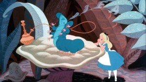 La Chenille et son narguile dans Alice au Pays des Merveilles 