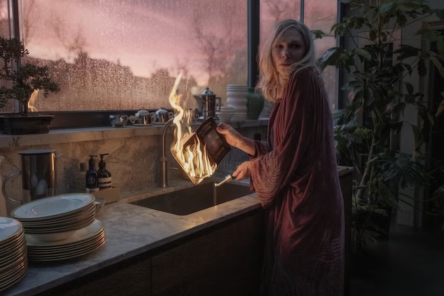 Cate Blanchett - Disclaimer Cate Blanchett - Disclaimer