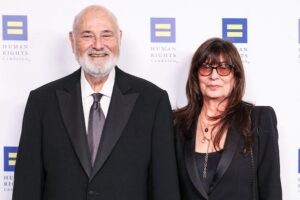 Rob Reiner et son epouse Michele Singe Reiner