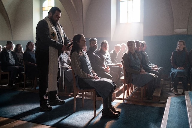 Denis Menochet et Marion Cotillard dans Karma - Credit photo Christophe Brachet Denis Menochet et Marion Cotillard dans Karma - Credit photo Christophe Brachet